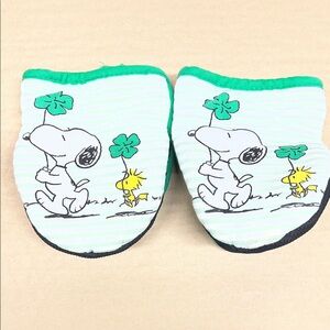 Snoopy and Woodstock Kitchen Mitts - Green
